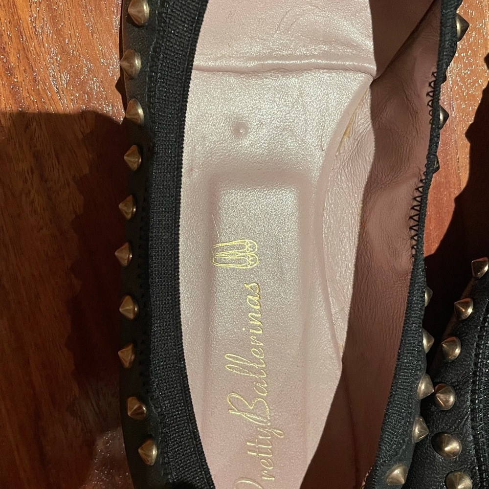 Pretty Ballerinas size 7 leather ballerina flats with studs - Picture 3 of 3